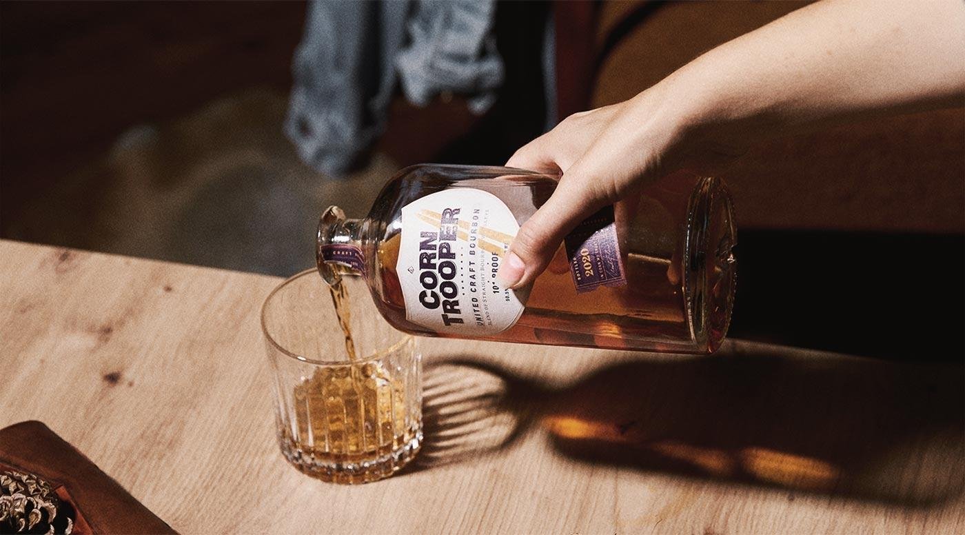 How does bourbon whiskey taste like